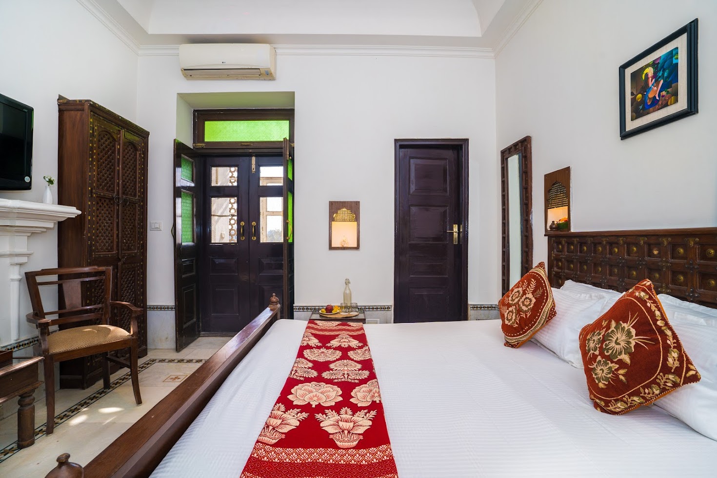 Hill View Room